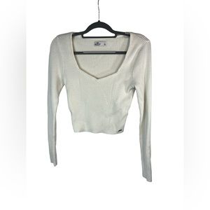 Hollister crop sweater‎ size large